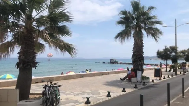 Horizon 5 Pied Dans L'eau דירה